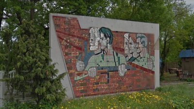 Мозаїка на в'їзді в Рівне з боку Дубна Мозаїка на в'їзді в Рівне з боку Дубна