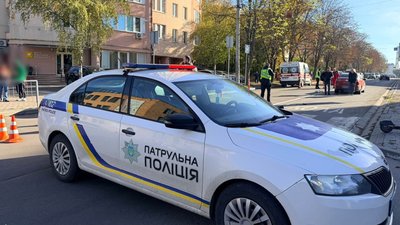 У приміщенні ТЦК на Печерську сталася стрілянина, є поранені