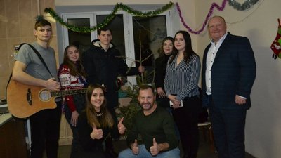 Шестеро студентів перемогли в конкурсі та поїхали в Карпати Шестеро студентів перемогли в конкурсі та поїхали в Карпати