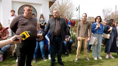 "Найголовніше питання — це екологія": жителі села Буша на Вінниччині проти будівництва кар'єру біля історичних пам’яток "Найголовніше питання — це екологія": жителі села Буша на Вінниччині проти будівництва кар'єру біля історичних пам’яток