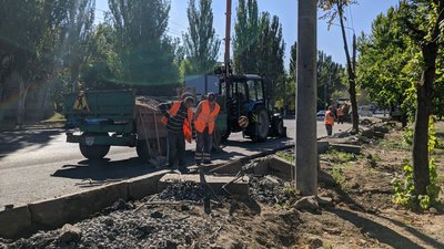 У Миколаєві облаштовують зупинкові кишені для громадського транспорту У Миколаєві облаштовують зупинкові кишені для громадського транспорту