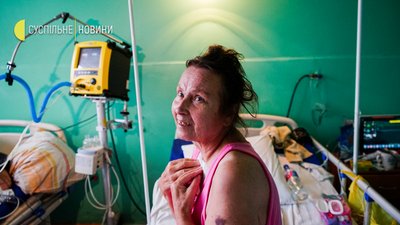 "Дихаєш, а кисень не потрапляє. Це катастрофа". Фоторепортаж з ковідної лікарні