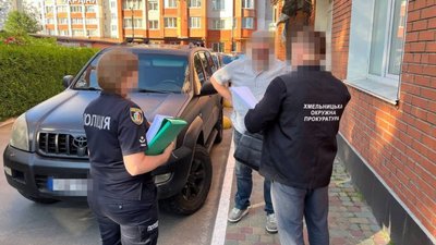 Затримання підозрюваного у схемі заволодінні коштами