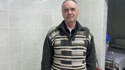 "Пачки чаю і їх погамселили": як мешканці Великої Писарівки на Сумщині оговтуються після вибухів "Пачки чаю і їх погамселили": як мешканці Великої Писарівки на Сумщині оговтуються після вибухів
