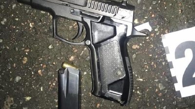 У київському кафе під час бійки сталася стрілянина