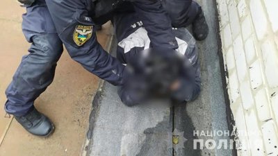 Хотів спалити вкрадене: черкаські поліцейські затримали викрадача авто Хотів спалити вкрадене: черкаські поліцейські затримали викрадача авто