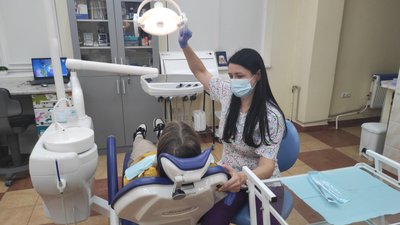 В Ужгороді провели урок стоматологічного та ортодонтичного здоров'я для дітей В Ужгороді провели урок стоматологічного та ортодонтичного здоров'я для дітей