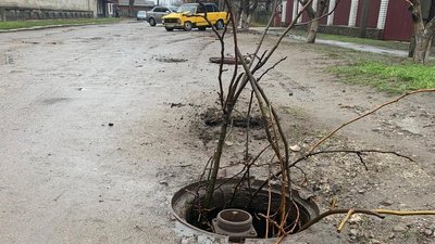 На Миколаївщини відкритий люк став причиною ДТП, у якій загинув водій