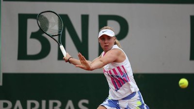 Лопатецька вилетіла з юніорського Ролан Гаррос після поразки від росіянки