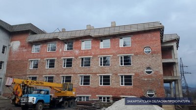 Під час будівництва тублікарні на Тячівщині привласнили понад 2 мільйони гривень Під час будівництва тублікарні на Тячівщині привласнили понад 2 мільйони гривень