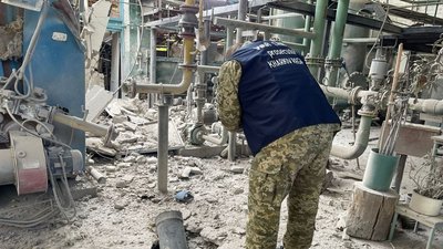 Окупанти 19 травня обстріляли територію поруч з Інститутом проблем ендокринної патології у Харкові Окупанти 19 травня обстріляли територію поруч з Інститутом проблем ендокринної патології у Харкові