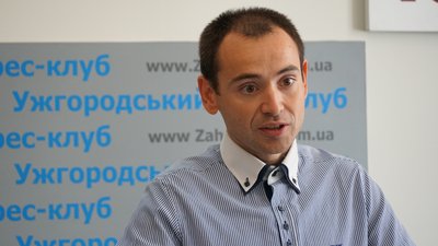 ОПОРА надішле запит щодо правомірності виступу президента в Берегові в партійних кольорах ОПОРА надішле запит щодо правомірності виступу президента в Берегові в партійних кольорах