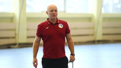 Ексголовний тренер жіночої збірної України з гандболу Віталій Андронов.