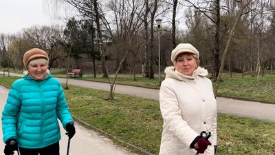 Скандинавська ходьба: як під час війни тернополяни підтримують здоровий спосіб життя Скандинавська ходьба: як під час війни тернополяни підтримують здоровий спосіб життя