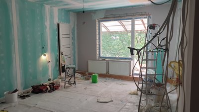 Ремонт після обстрілу