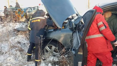 У потрійному ДТП на Харківщині загинув пасажир, ще четверо травмувалися