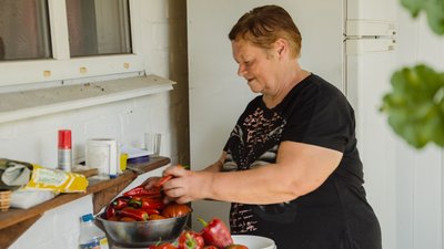 “Солдати РФ жили у нашому будинку понад місяць”. Як живе родина з Сумщини в якій росіяни вкрали дім “Солдати РФ жили у нашому будинку понад місяць”. Як живе родина з Сумщини в якій росіяни вкрали дім