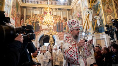 Митрополит Епіфаній під час богослужіння з нагоди Різдва Христового в Успенському соборі Києво-Печерської лаври у Києві, 7 січня 2023