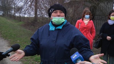 На Житомирщині жителі громади намагаються повернути землю, яку у 2019 виділили немісцевим "АТОвцям" На Житомирщині жителі громади намагаються повернути землю, яку у 2019 виділили немісцевим "АТОвцям"