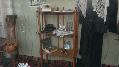 Дідух та ялинка: у Рівному за склом демонструють традиційне і радянське свята Дідух та ялинка: у Рівному за склом демонструють традиційне і радянське свята