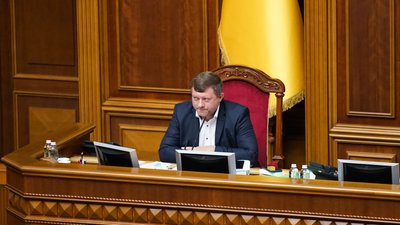 "Виконуємо регламент": Корнієнко пояснив зміну керівництва фракції "Голос"