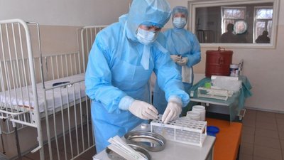 Для першого етапу вакцинації на Закарпатті залучать 9 мобільних бригад