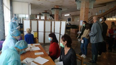 Виші у Херсоні перейшли на дистанційне навчання. Крім одного