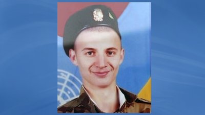 Вадим Лобода – старший стрілець Вадим Лобода – старший стрілець