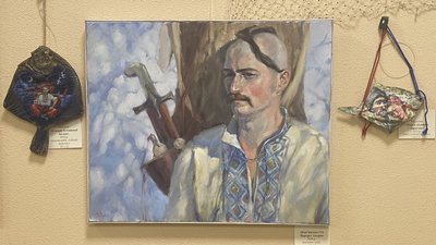 Ікони на рибі. У Миколаєві відкрили персональну виставку херсонської художниці Оксани Оснач Ікони на рибі. У Миколаєві відкрили персональну виставку херсонської художниці Оксани Оснач