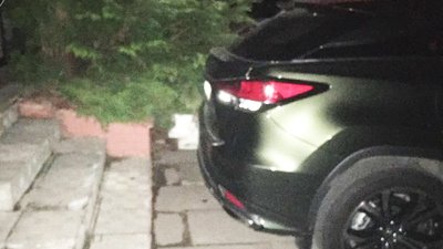 Нетверезий водій припаркував Lexus біля приміщення поліції охорони Рівненщини Нетверезий водій припаркував Lexus біля приміщення поліції охорони Рівненщини