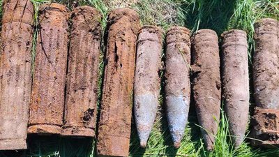 Міна та артснаряди. На Дніпропетровщині знищили 11 застарілих боєприпасів
