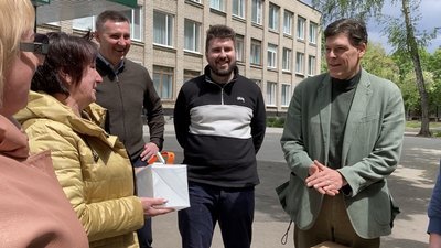 Волонтер із США оцінив об'єм потреб у Лозовій після ракетних ударів РФ: чим планує допомогти Волонтер із США оцінив об'єм потреб у Лозовій після ракетних ударів РФ: чим планує допомогти