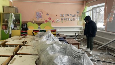 Наслідки удару РФ по школі у Чугуєві, 18 січня 2024 року