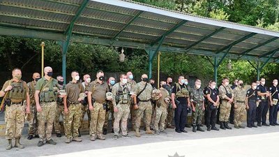 Зведений загін тернопільських поліцейських вирушив на схід