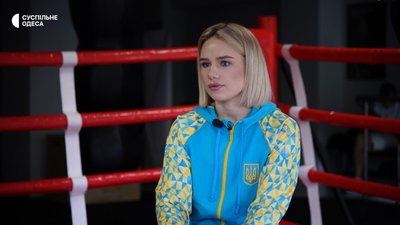 "Довелося показати, що не потрібно ображати дівчат": інтервʼю з українською боксеркою Наталією Мелешко