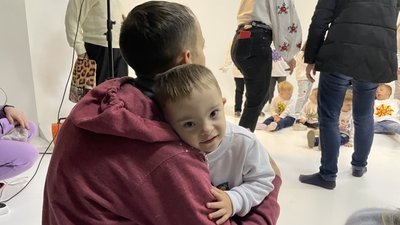Бути українцем – бути особливим: у Полтаві для календарів фотографували людей із синдромом Дауна Бути українцем – бути особливим: у Полтаві для календарів фотографували людей із синдромом Дауна