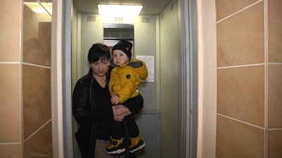Майже 500 людей комунальники визволили у жовтні з ліфтів. 8 листопада 2022 рік Майже 500 людей комунальники визволили у жовтні з ліфтів. 8 листопада 2022 рік