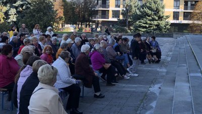 Концерт та розіграш призів: в Ужгороді провели фестиваль для людей похилого віку "Золото літ" Концерт та розіграш призів: в Ужгороді провели фестиваль для людей похилого віку "Золото літ"