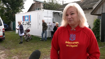 До Новоселівки, що біля Чернігова, приїхали лікарі, щоб оглянути дітей До Новоселівки, що біля Чернігова, приїхали лікарі, щоб оглянути дітей