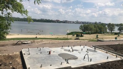 Нові громадські вбиральні, які встановлять на Дальньому пляжі Нові громадські вбиральні, які встановлять на Дальньому пляжі