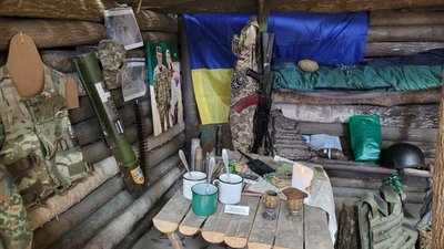 Виставка "України щит" Виставка "України щит"