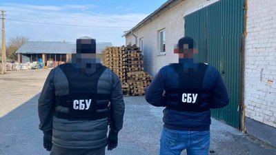 Працівники СБУ викрили незаконне виробництво дезінфікуючих засобів Працівники СБУ викрили незаконне виробництво дезінфікуючих засобів