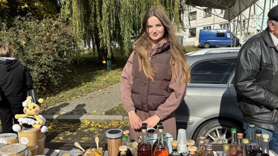 Ярмарок осіннього врожаю у Володимирі