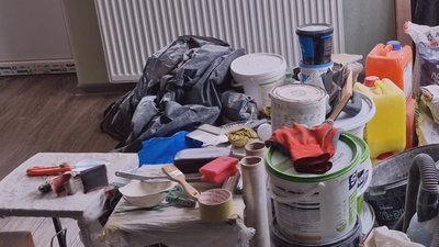 Жителі Чорткова з допомогою держвиплат відновлюють пошкоджене ракетними обстрілами житло Жителі Чорткова з допомогою держвиплат відновлюють пошкоджене ракетними обстрілами житло