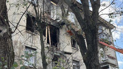 Наслідки атаки РФ у Дарницькому районі Києва