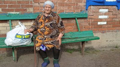 Волонтери доставили гуманітарну допомогу до прифронтових міст Донеччини, фото: Суспільне Донбас Волонтери доставили гуманітарну допомогу до прифронтових міст Донеччини, фото: Суспільне Донбас