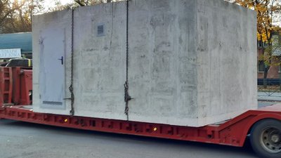У Корабельному районі Миколаєва встановлюють монолітне мобільне укриття У Корабельному районі Миколаєва встановлюють монолітне мобільне укриття