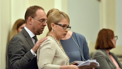 НАЗК перевірить, чи вчасно Тимошенко та Власенко задекларували мільйони зі США
