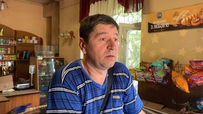 "Вже втретє потрапляємо". Жителі Слов’янська розказали про суботній авіаудар по середмістю "Вже втретє потрапляємо". Жителі Слов’янська розказали про суботній авіаудар по середмістю