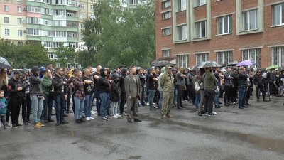 У Полтаві відкрили дошку воїну Дмитру Пруглові У Полтаві відкрили дошку воїну Дмитру Пруглові